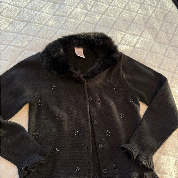 Girls black 2 piece embellished sweater set w/faux fur collar - Gymboree size 7 - Picture 5 of 6